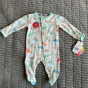 Magnetic Me Door Dash Dino 
Size: Newborn